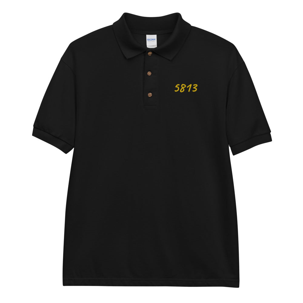 5813 In Gold Embroidery on Men's Polo Shirt