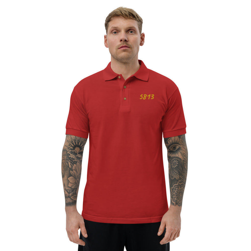 5813 In Gold Embroidery on Men's Polo Shirt