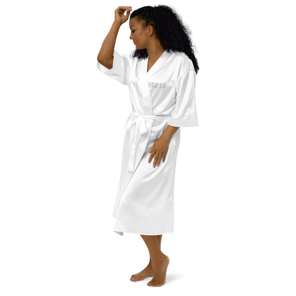 5813 In Pearl Embroidery on Satin Robe