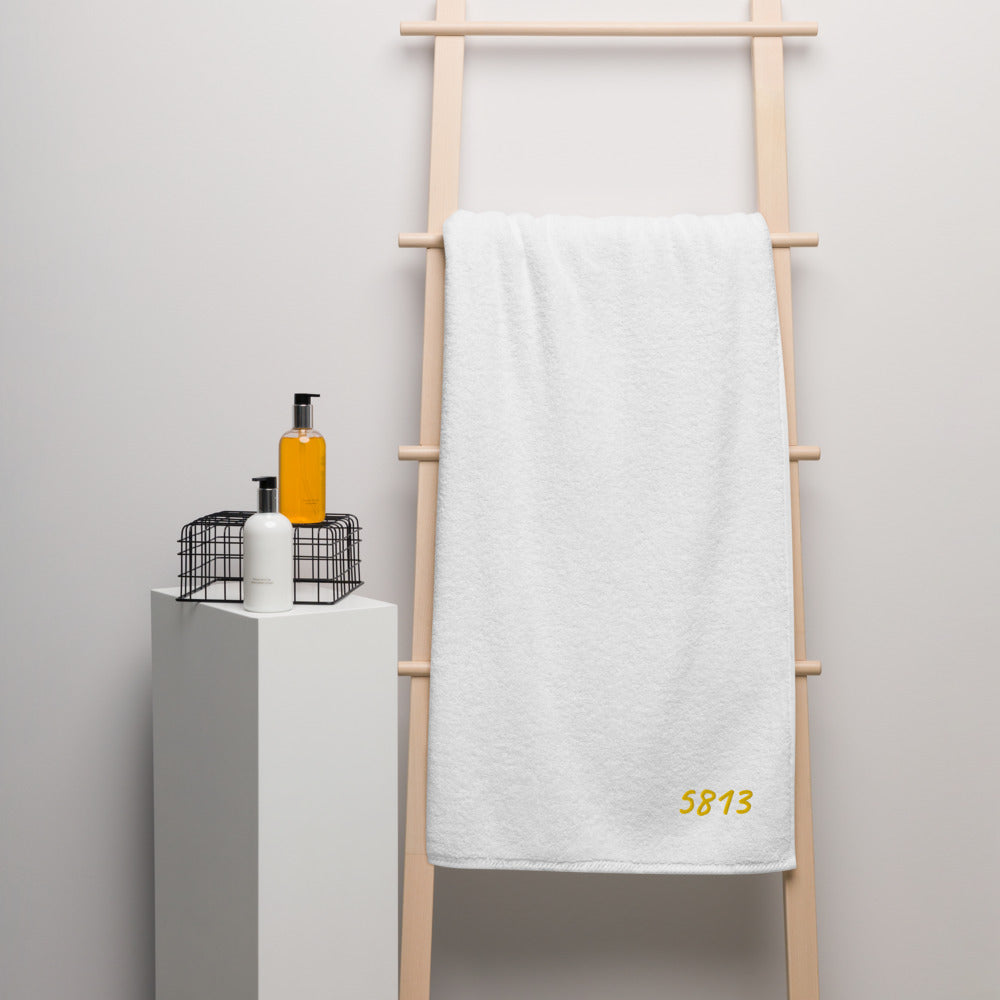 5813 In Gold Embroidery on Turkish Cotton Towel