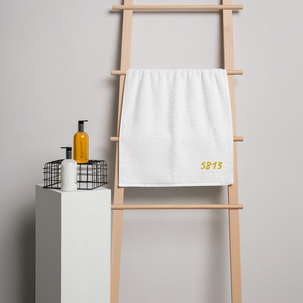 5813 In Gold Embroidery on Turkish Cotton Towel