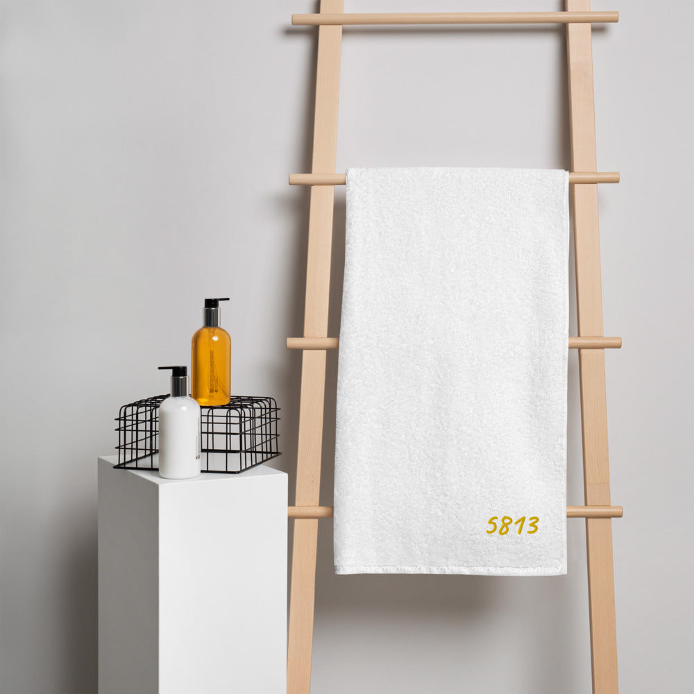 5813 In Gold Embroidery on Turkish Cotton Towel